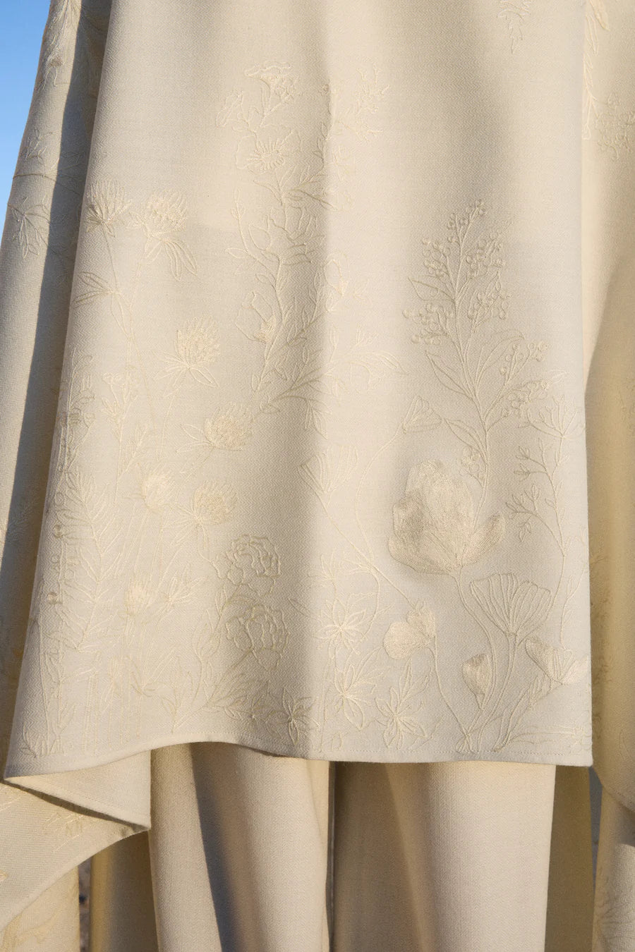 Lamayuru Woollen Shawl (Ivory)